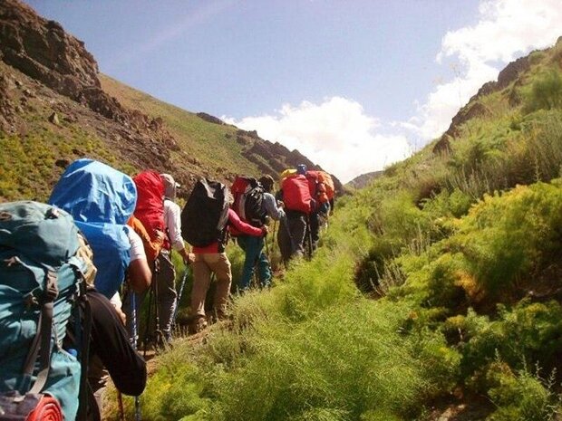 برخورد با تورهای غیرمجاز گردشگری در آذربایجان شرقی