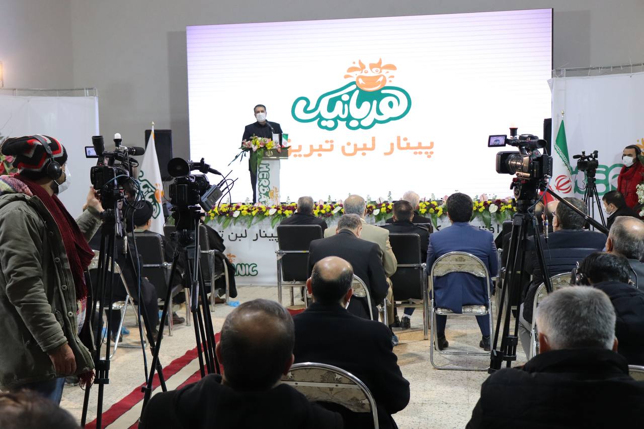 گروه سرمایه گذاری هافمن، برند بزرگ آذربایجان وارد عرصه لبنیات شد