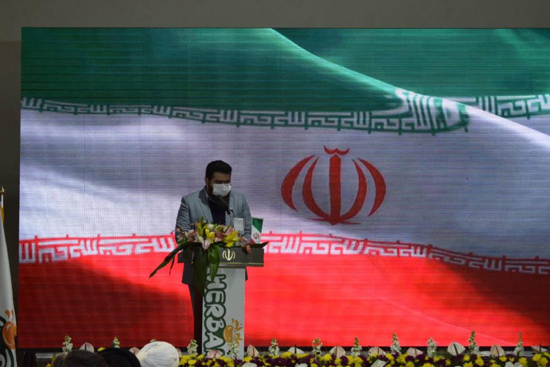 به فکر احیا و به کارگیری بهینه از نواحی صنعتی فعلی باشیم