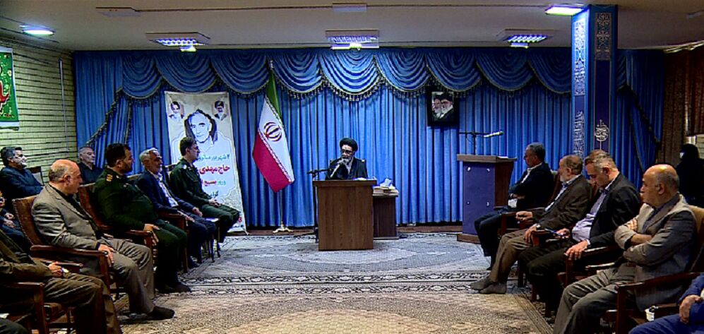امام جمعه تبریز: خودنظارتی باید بر اصناف کشور حاکم شود