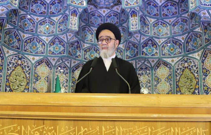 امام جمعه تبریز: مخالف هرگونه تغییر و جابجایی در مرزهایمان هستیم