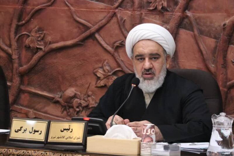 سنگ صبور جوانان معترض و همدرد آن‌ها هستیم