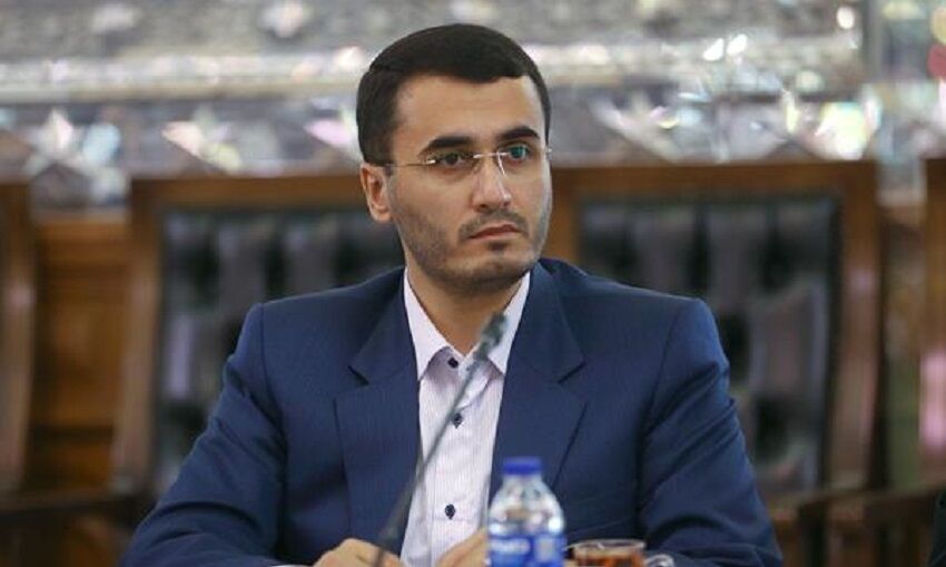متفکرآزاد: شرکت ماشین‌سازی از لیست واگذاری‌ها خارج شود