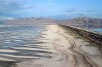 سازمان فضایی ایران تایید کرد: پل میان‌گذر، دلیل خشک شدن دریاچه ارومیه