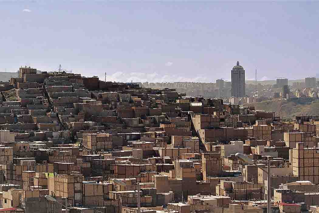 پنج درصد بناهای ناپایدار کشور در تبریز است