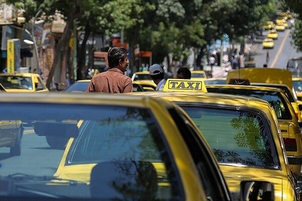 برخورد با تاکسیرانان متخلف در اخذ کرایه اضافی از شهروندان