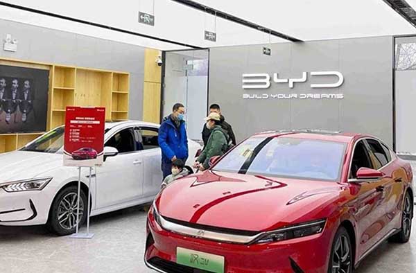 خودروهای چینی گران شدند