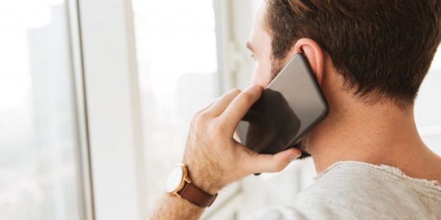 صحبت کردن با تلفن همراه خطر ابتلا به این بیماری را افزایش می‌دهد