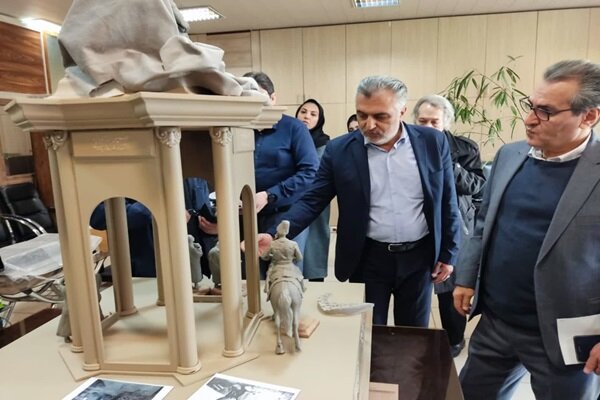 یادمان پروین اعتصامی به ارتفاع ۹ متر در تبریز نصب می‌شود