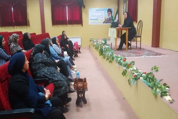 کارگاه پیشگیری از آسیب های اجتماعی توسط شهرداری منطقه ۱۰ برگزار شد