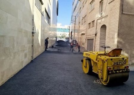 توزیع ۷۴۰ تن آسفالت طی ماه گذشته در معابر بافت مرکزی شهر