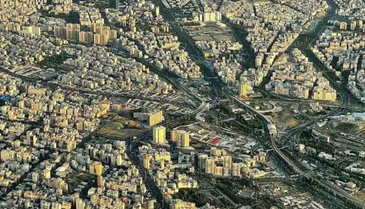 مقایسهای بین تبریز و مونترال کانادا در زمینه حفظ فضای باز شهری