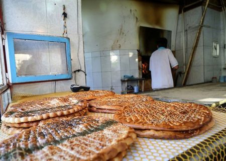 سهمیه آرد و ساعت کاری نانوایان آذربایجان‌شرقی افزایش یابد
