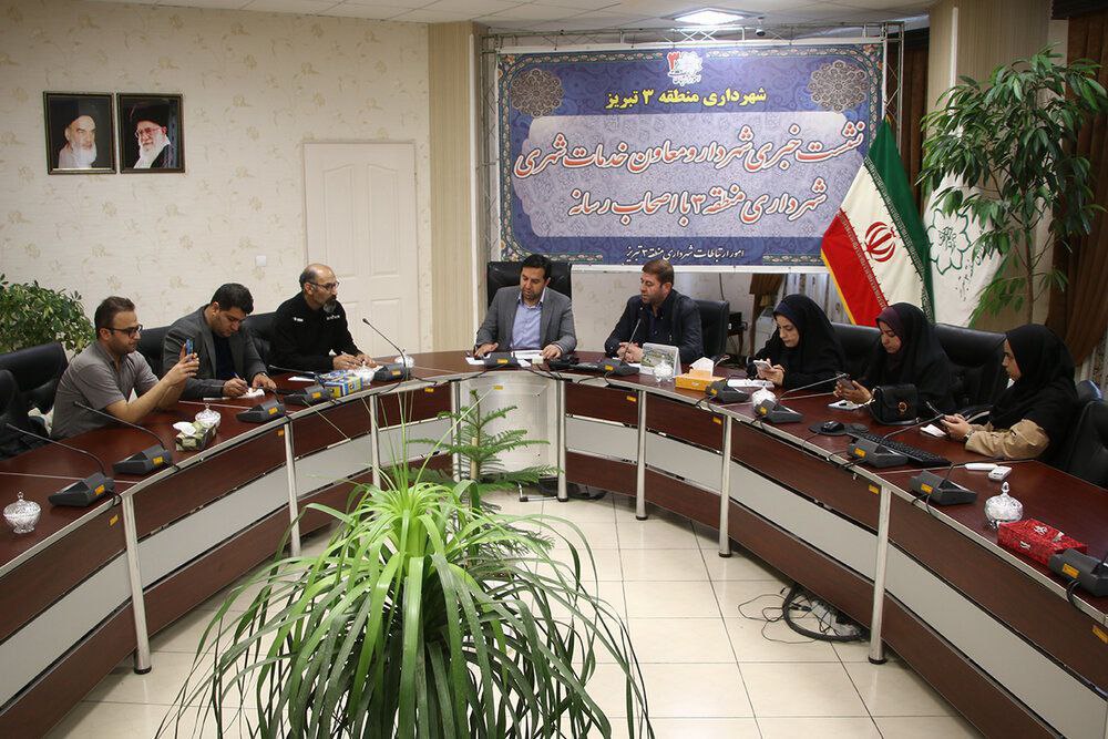 پیشرفت ۷۰ درصدی احیای عمارت کلاه فرنگی در پارک باغشمال تبریز