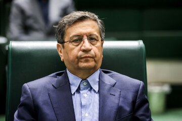 گلایه مجدد وزیر اقتصاد از فیلترینگ و تاکید بر رفع فیلتر فضای مجازی