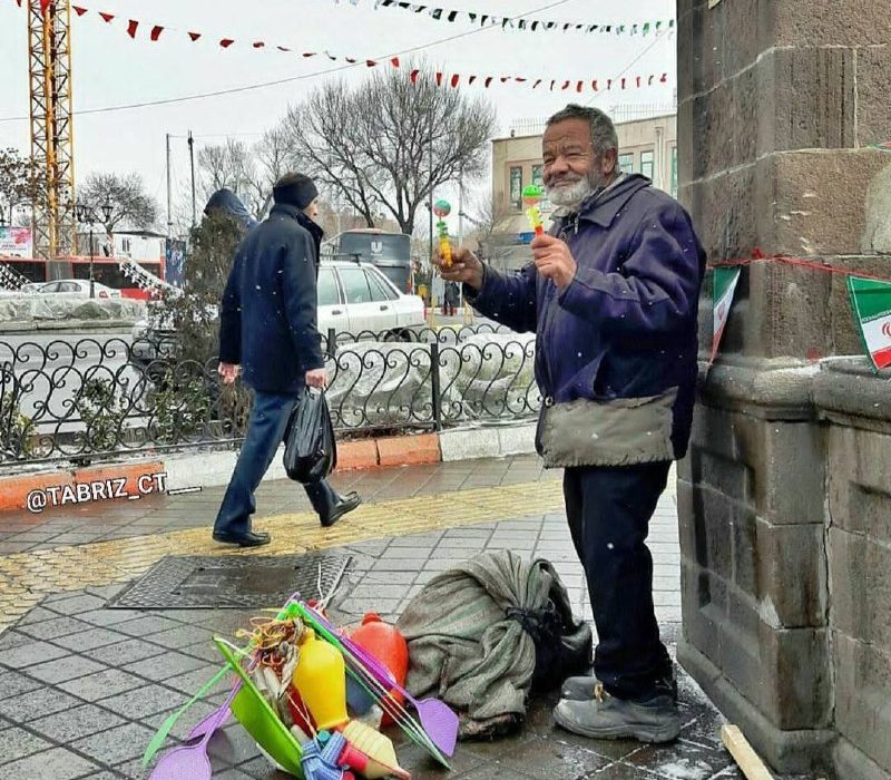 دیگر صدای جغجغه پیر مرد نمی آید