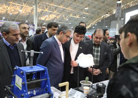 نمایشگاه دانش آموزی «نوفن فست» در تبریز گشایش یافت