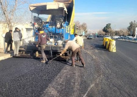 آسفالت‌ریزی ۳۷۲ هزار و ۷۷ تنی از ابتدای سال جاری در تبریز