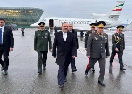 وزیر دفاع ایران وارد باکو شد