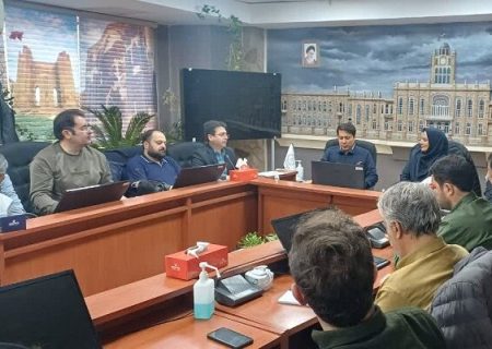 برگزاری جلسه فنی و عمرانی مناطق دهگانه در خصوص پیشبرد پروژه‌های عمرانی