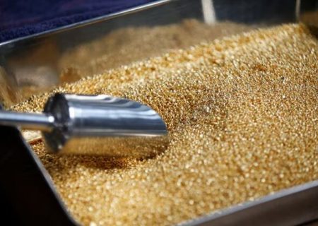طلای جهانی در آستانه چهارمین افزایش هفتگی قیمت