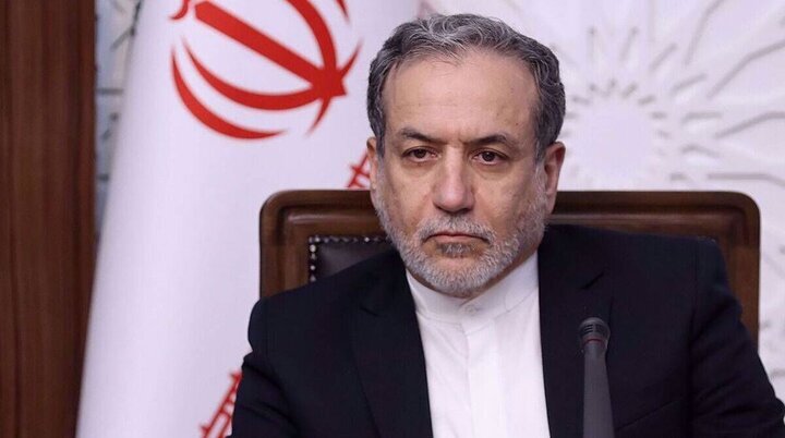 دیدار عراقچی با پادشاه عمان در مسقط