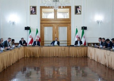 غریب‌آبادی: ایران طرح خود را با هدف خاتمه دائمی جنگ تحمیلی به پاکستان ارائه کرده است