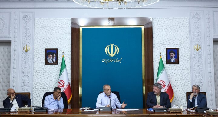 پزشکیان: افزایش ۵۰۰ هزار تومانی رقم کالابرگ الکترونیک حتماً اجرا میشود