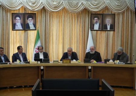 استاندار آذربایجان‌ شرقی: انتقال آب ارس و توسعه متوازن استان را با جدیت پیگیری می‌کنیم
